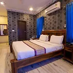 Hotel Royal Pratap Niwas