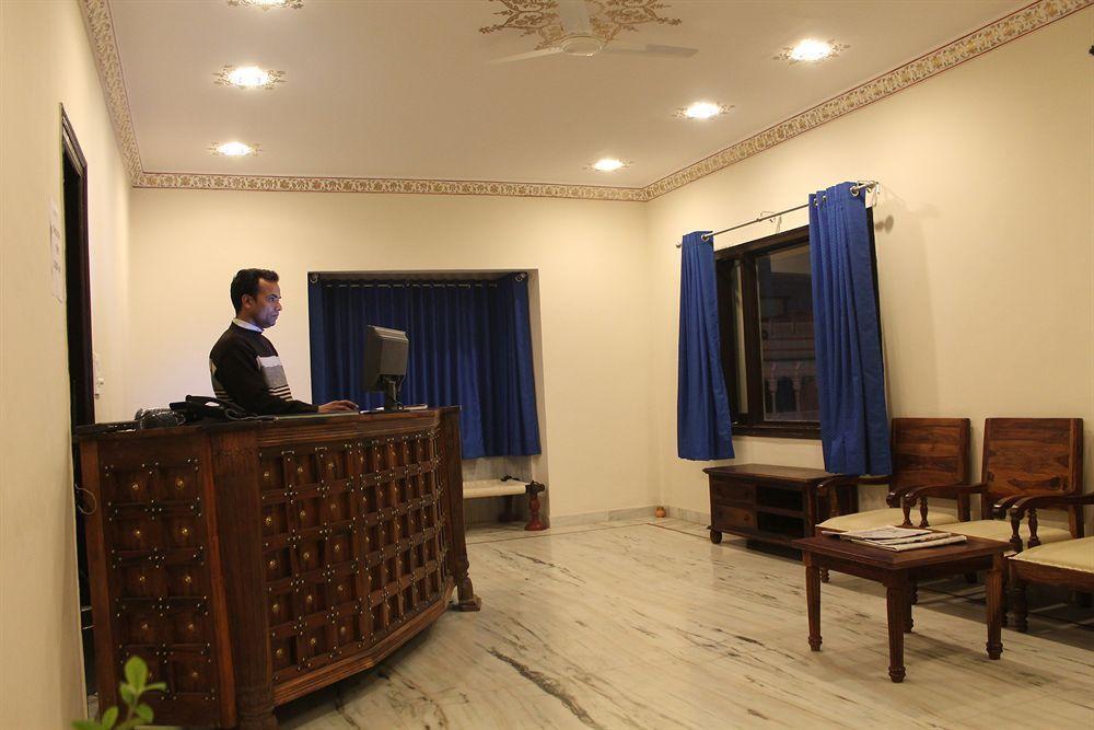 Hotel Royal Pratap Niwas 3*