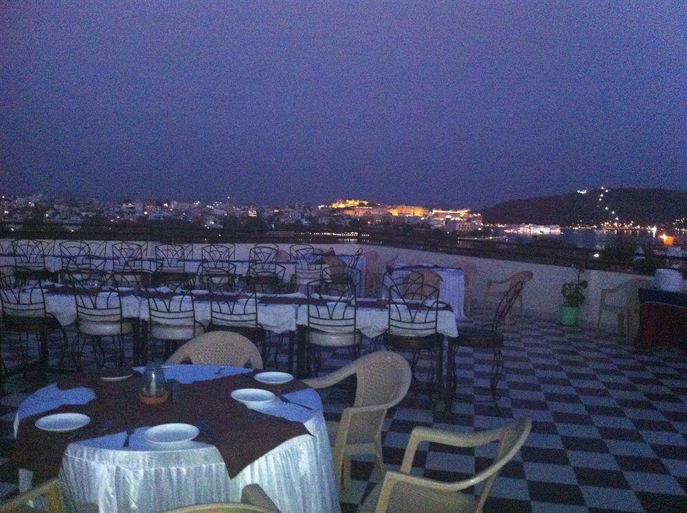 Royal Pratap Niwas Hotel